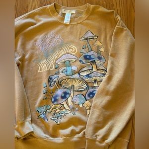 Urban Outfitters Crewneck - Happy, Happy Thoughts
